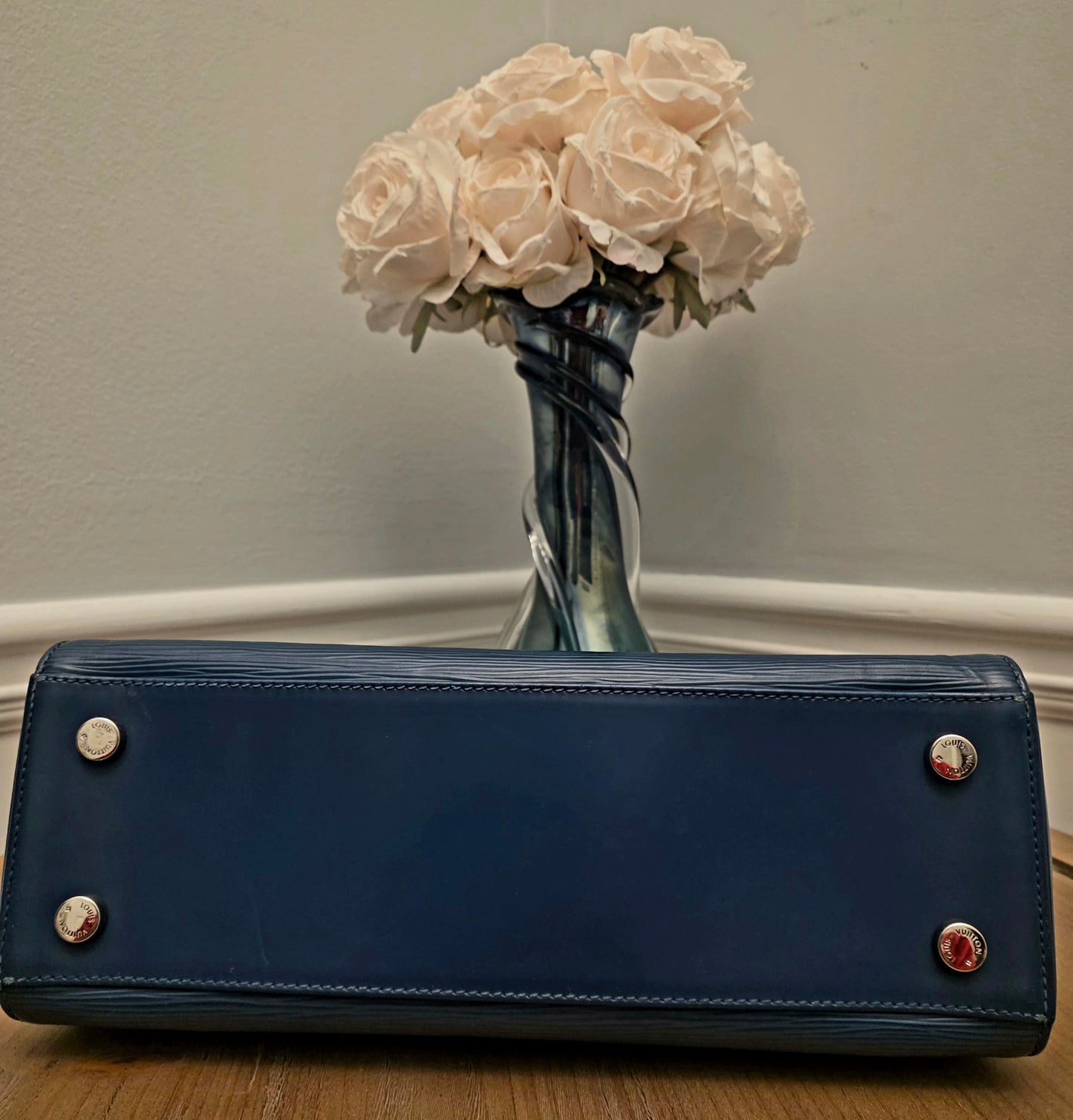 Louis Vuitton Pont-Neuf GM in Toledo Blue Epi Leather