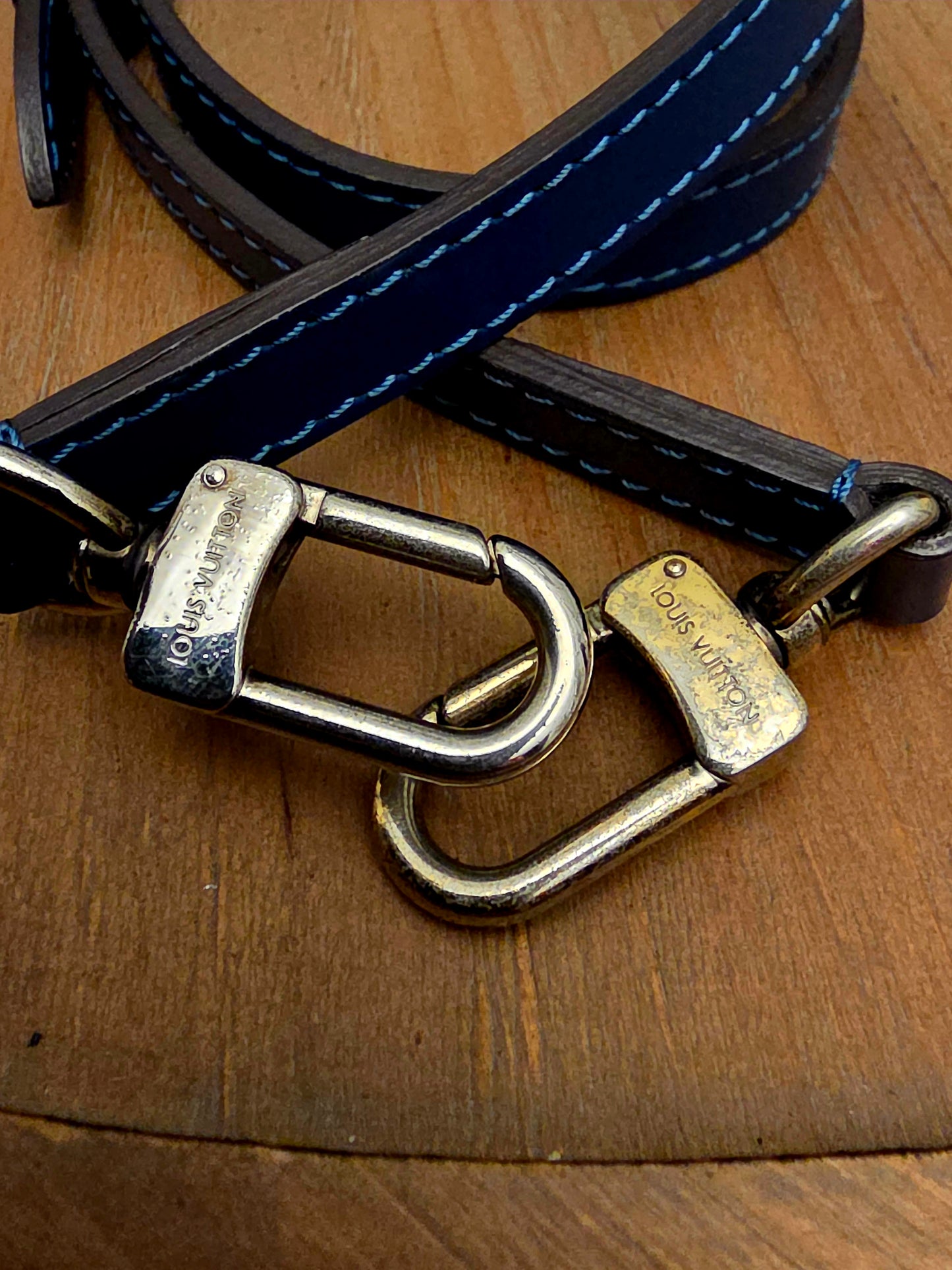 Louis Vuitton Pont-Neuf GM in Toledo Blue Epi Leather