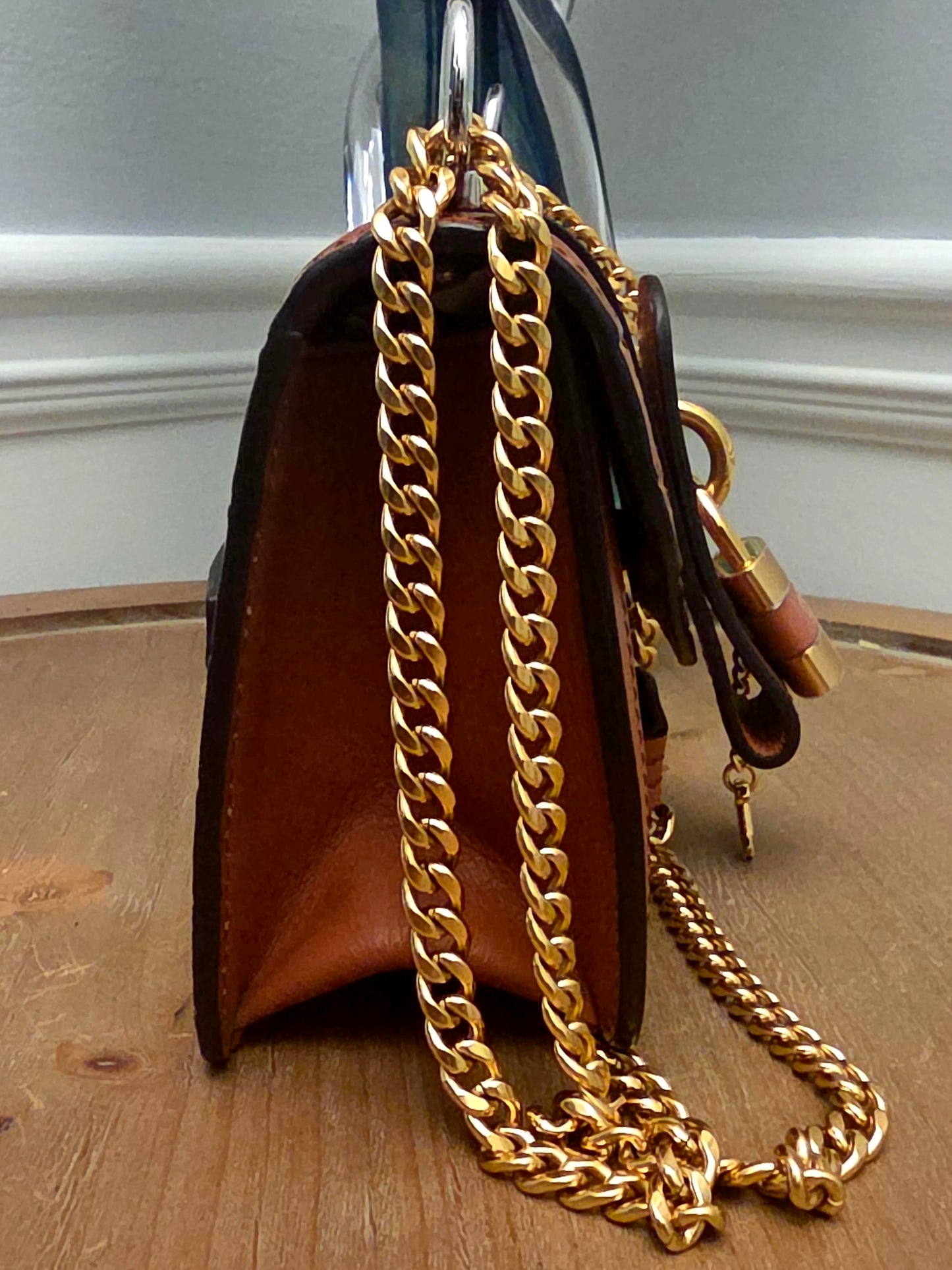 Chloé Aby Lock Small Croc-Embossed Leather Shoulder Bag