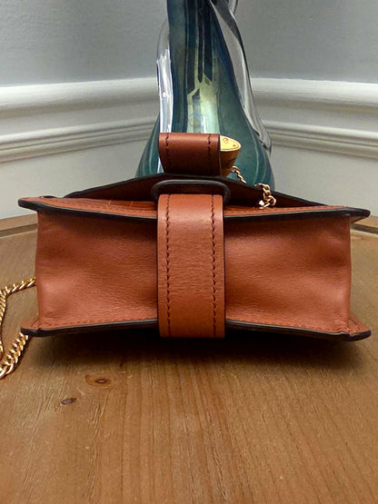 Chloé Aby Lock Small Croc-Embossed Leather Shoulder Bag