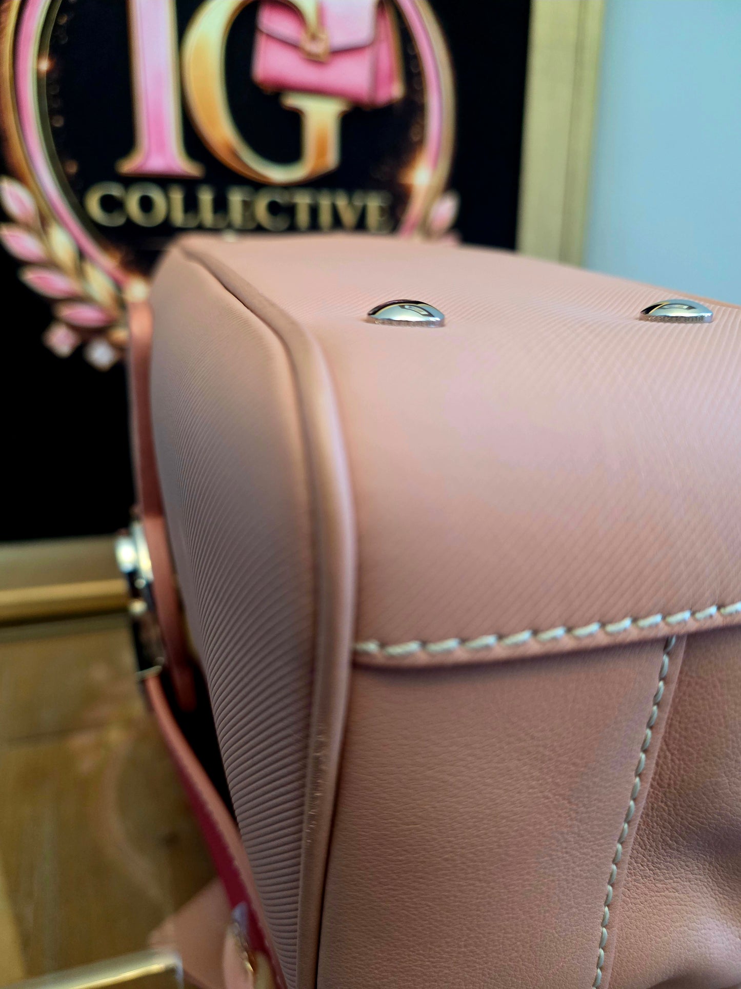 Authentic Burberry DK88 Medium Two-Tone Leather Top Handle Satchel | Blush Pink & Raspberry | Crossbody | Made in Italy